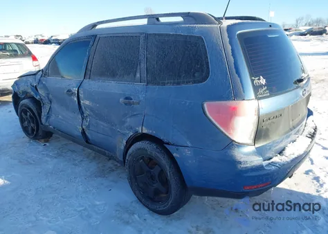 2010 Subaru Forester 2.5X z USA, uszkodzony, nr VIN JF2SH6AC7AG723710